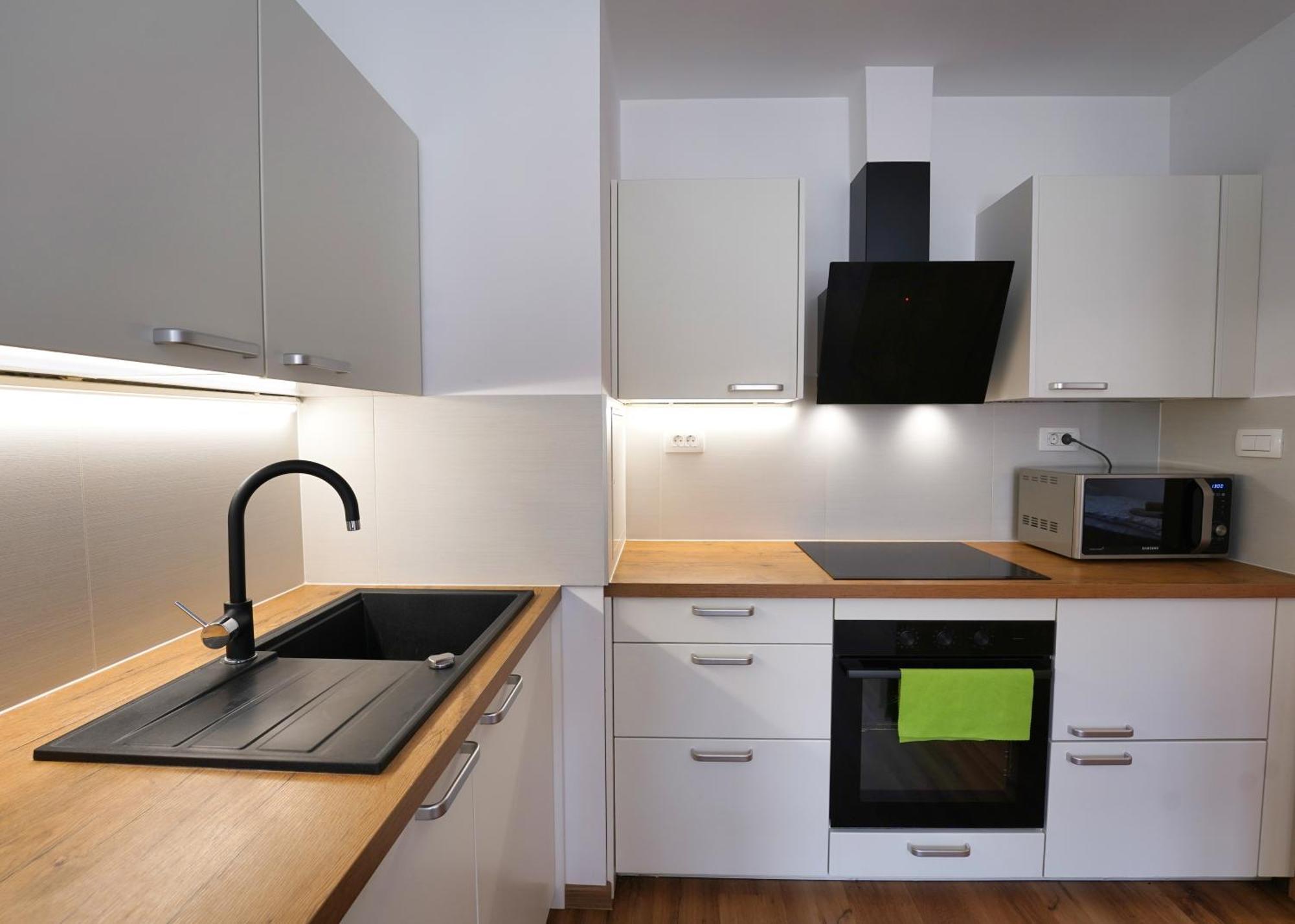 Apartments Metro 7 ليوبليانا المظهر الخارجي الصورة